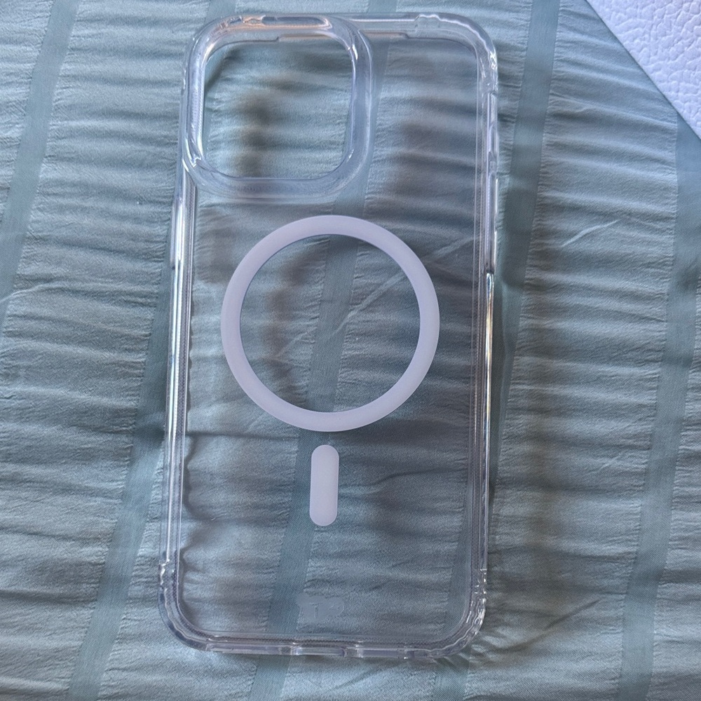 Tech21 IPHONE 15 PRO MAX CASE - clear